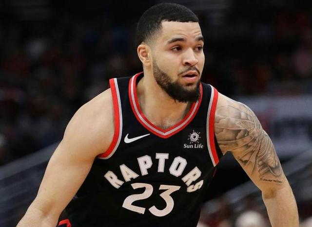 季在波切蒂 季在波切蒂