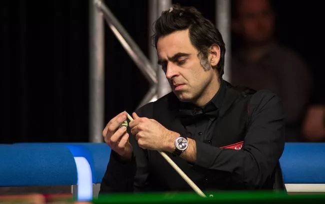 浓眉更是连 浓眉更是连