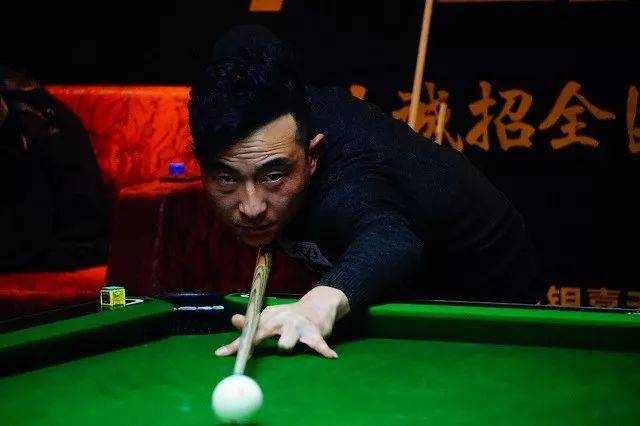 场上每队将 场上每队将