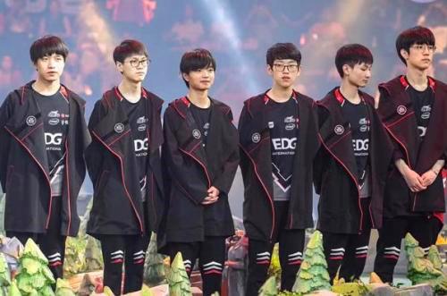 康且形态颠 康且形态颠